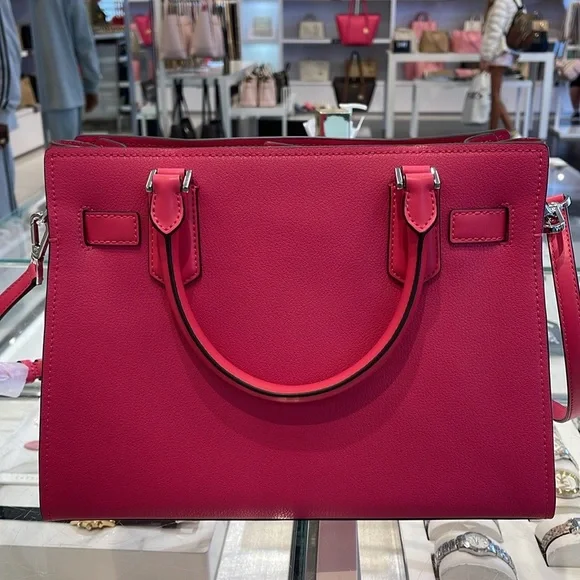 MICHAEL KORS HAMILTON MEDIUM SATCHEL
COLOR: Electric Pink
NWT - Picture 15 of 16